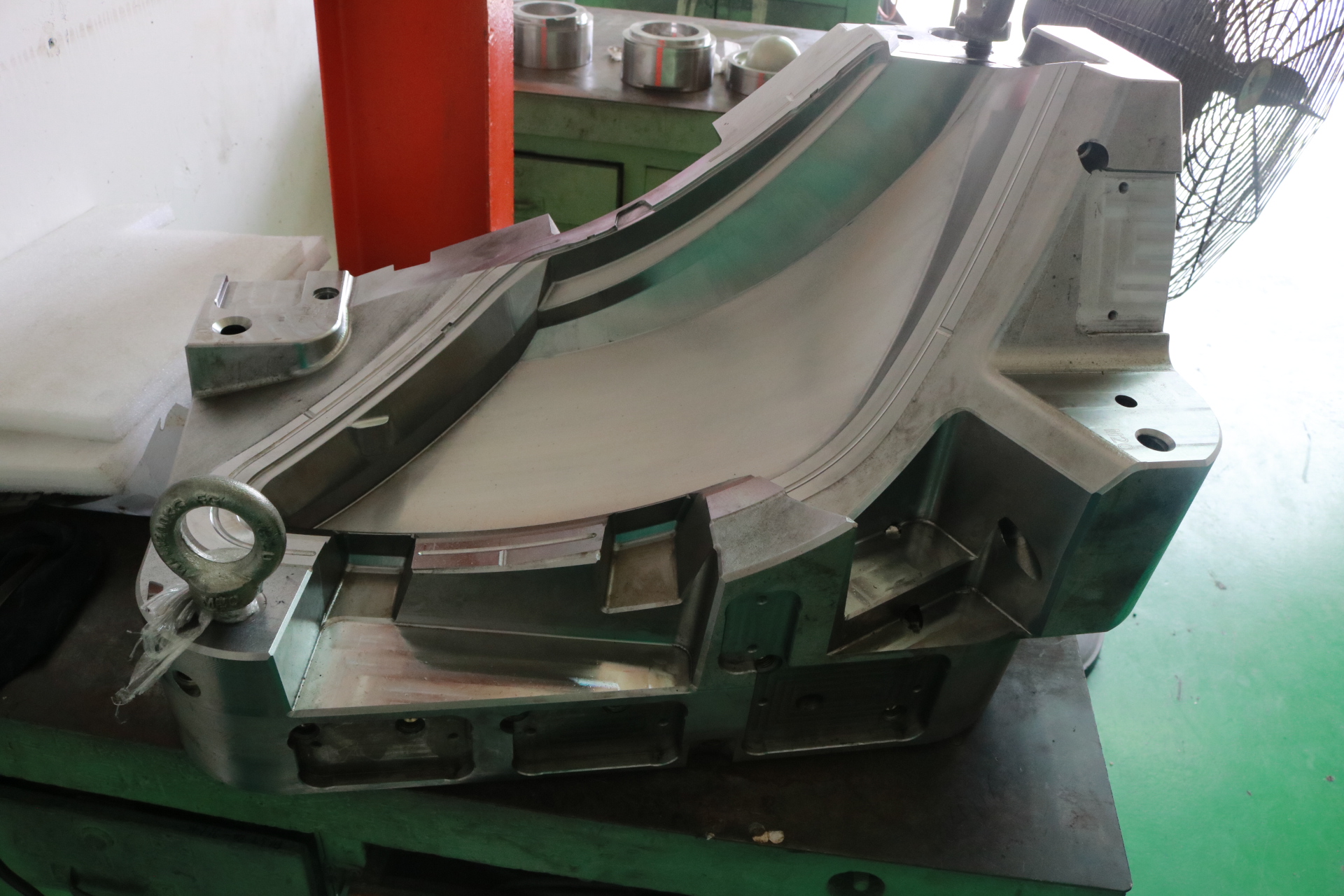 模具镜面抛光加工